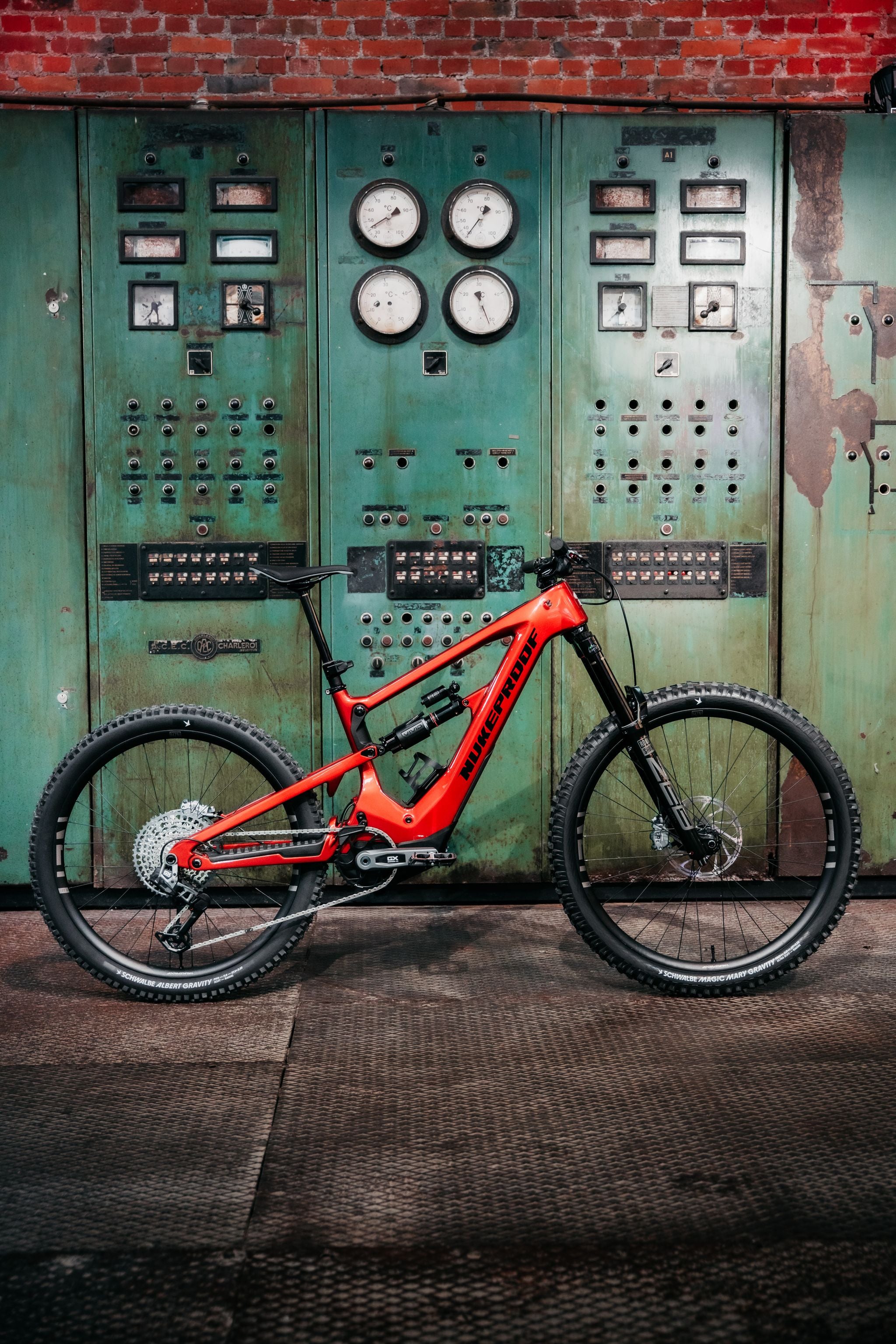 Ratas NUKEPROOF Megawatt 297 Pro T-GX(XXL)