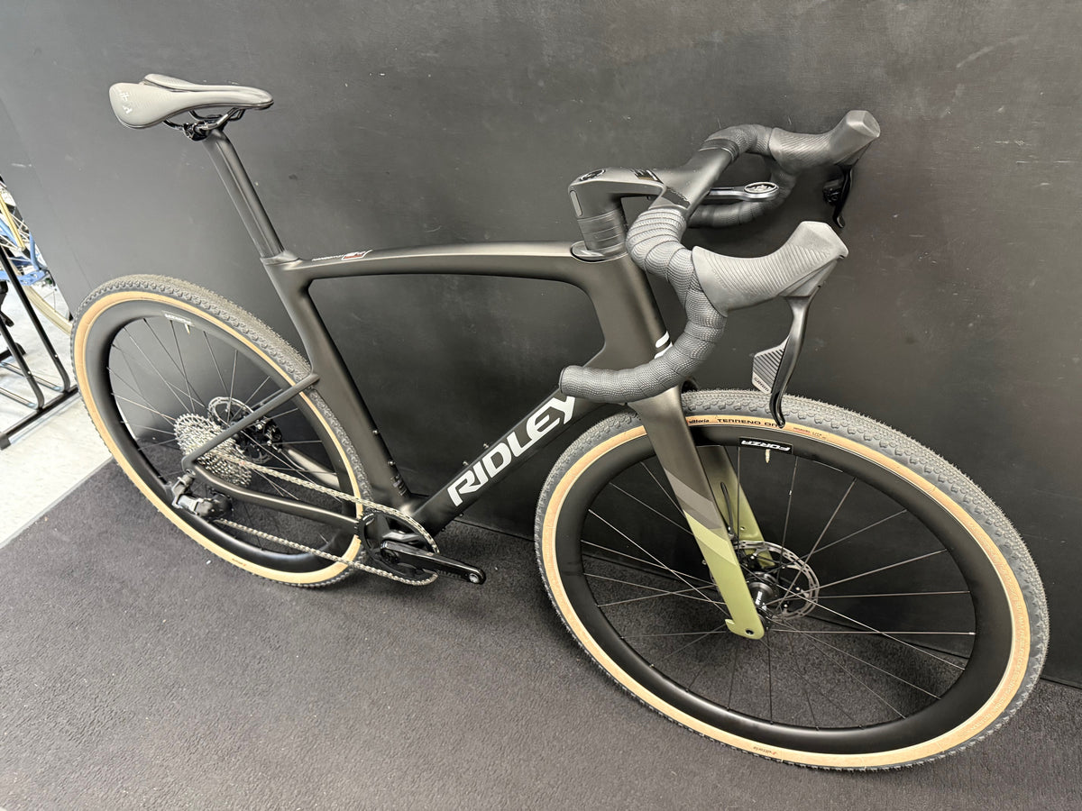 polkupyörä Ridley Kanzo Fast SRAM Rival XPLR 1x12 (M), musta