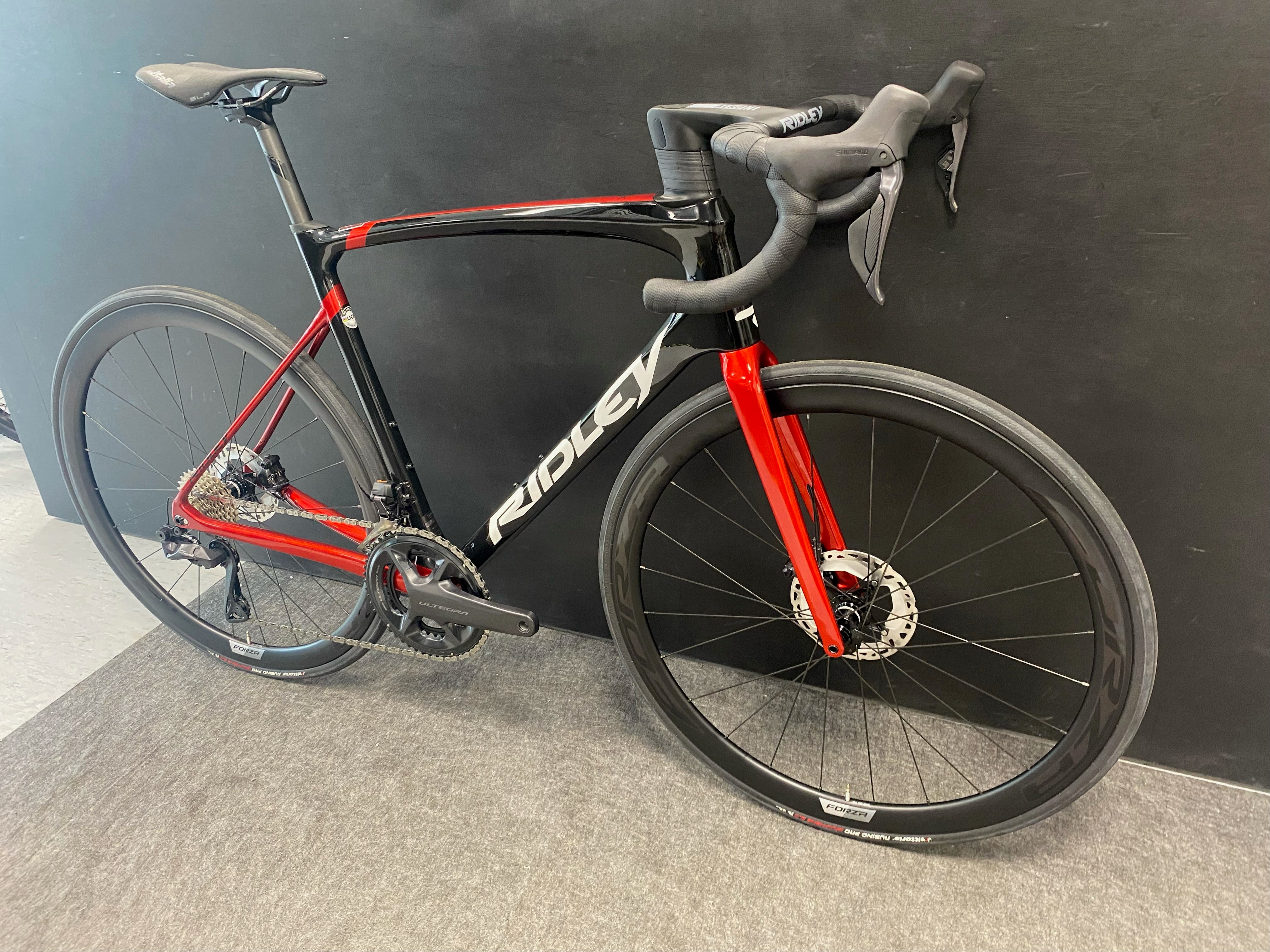 Ratas Ridley Fenix SLiC Ultegra DI2 (s), must/punane